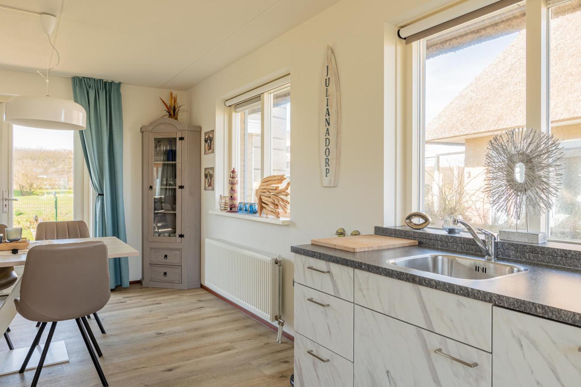 Dormio Villapark Duynzicht Julianadorp Zimmer foto